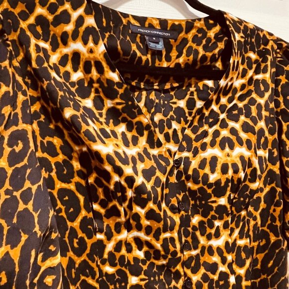 French Connection Leopard Print Cropped Short Sleeve Button-Down Blouse Size M - Picture 5 of 8